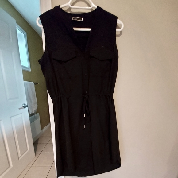 Black dress - Picture 1 of 2